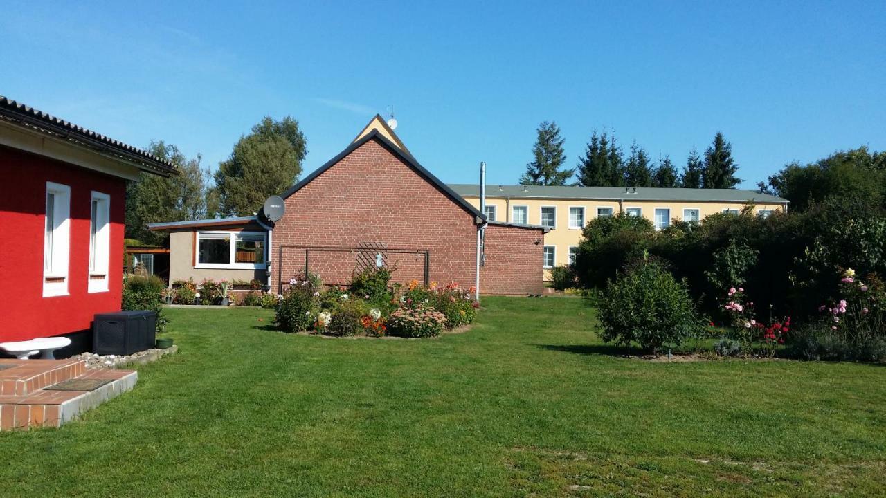 Ferienhaus Storchenweg Mahlzow 外观 照片